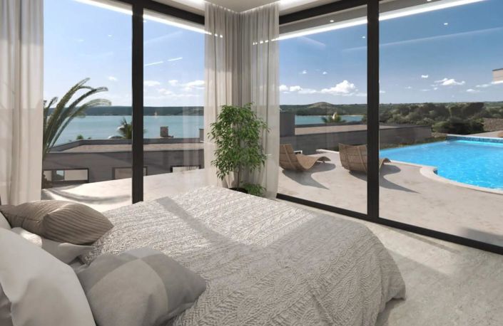 Image No.16-4 Bed Property for sale