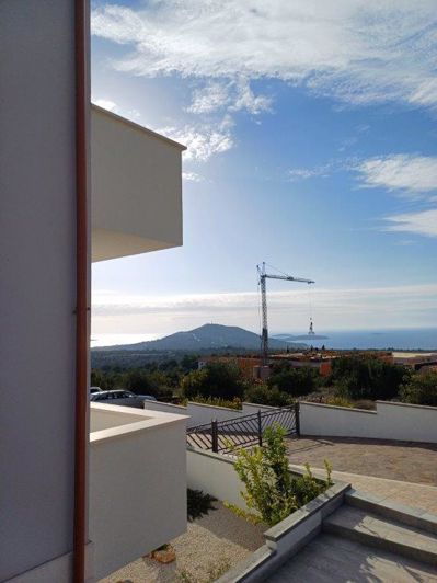 Image No.21-6 Bed Property for sale