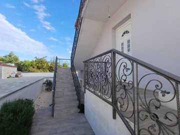 116853-505607