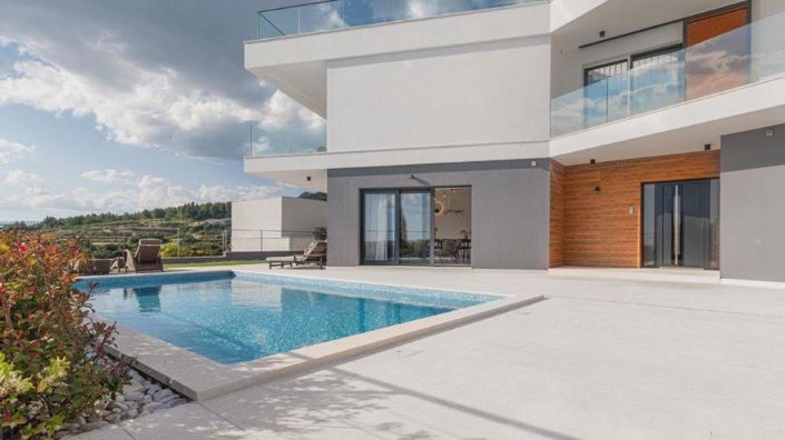 Image No.23-4 Bed Property for sale