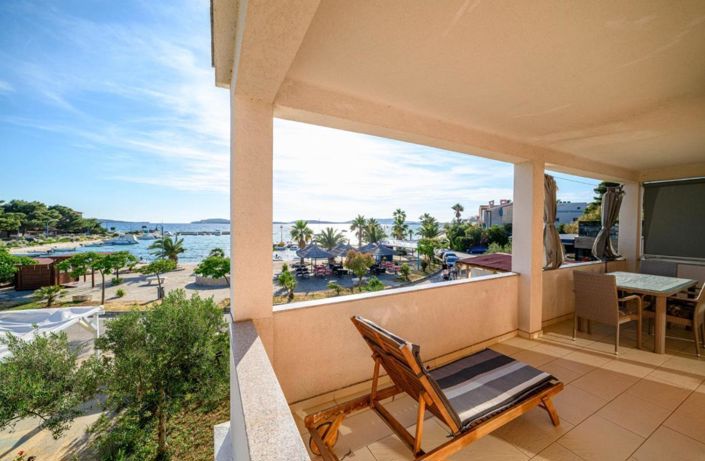 Image No.8-4 Bed Property for sale