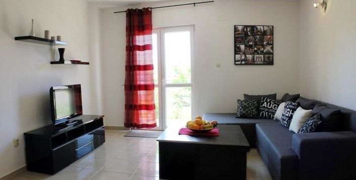 Image No.8-6 Bed Property for sale