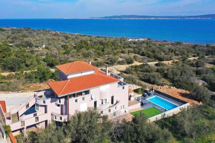 Image No.1-Propriété de 7 chambres à vendre à Pašman
