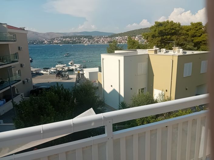 Image No.7-8 Bed Property for sale