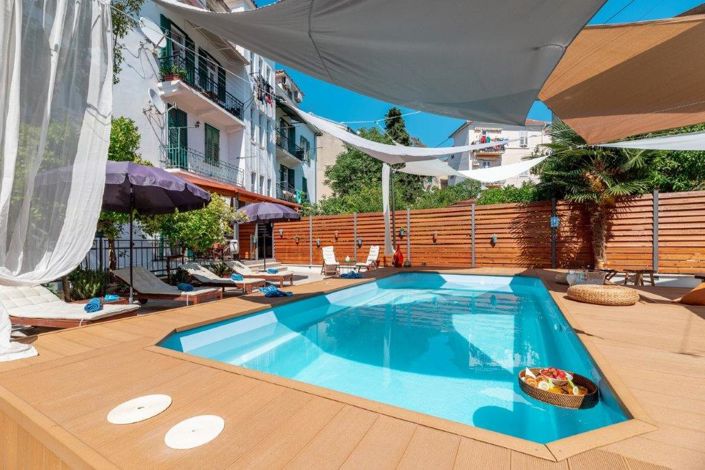 Image No.7-6 Bed Property for sale