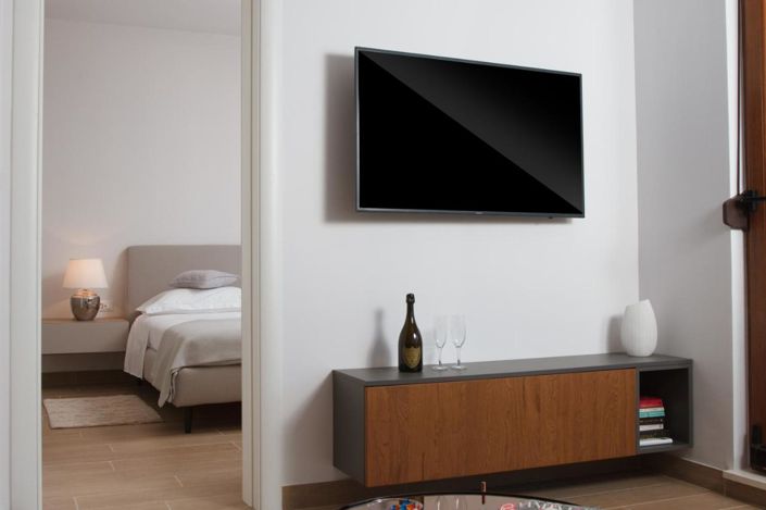 Image No.13-3 Bed Property for sale