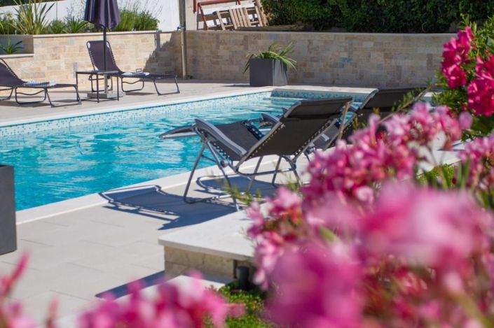 Image No.4-3 Bed Property for sale