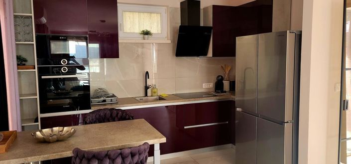 Image No.18-4 Bed Property for sale