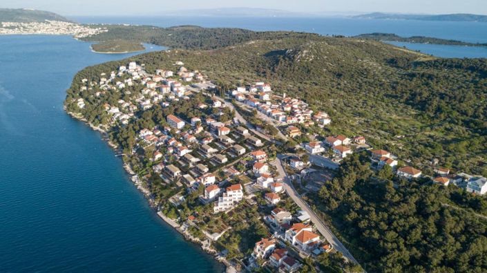 Image No.10-4 Bed Property for sale