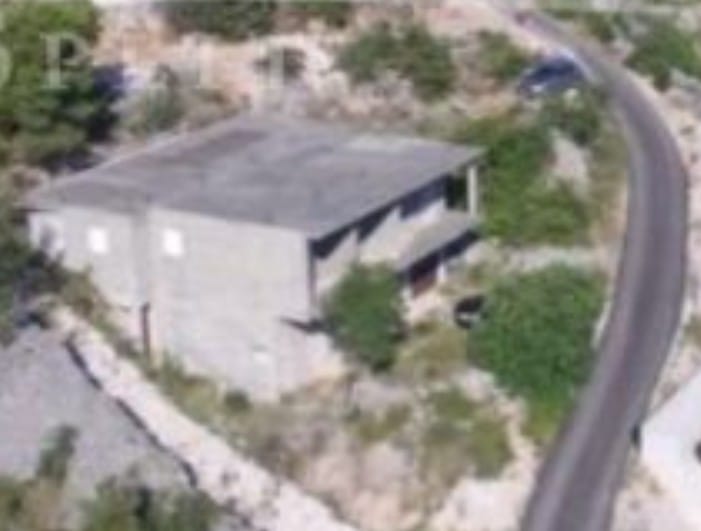 Image No.13-3 Bed Property for sale