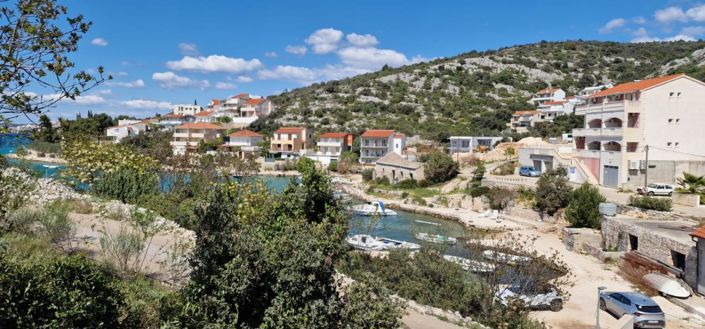 Image No.15-3 Bed Property for sale