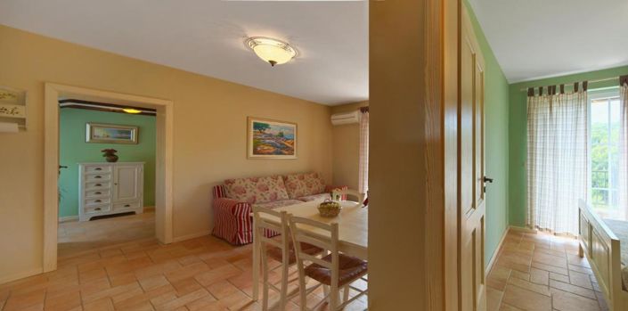 Image No.20-14 Bed Property for sale