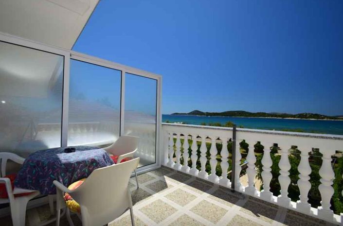 Image No.5-7 Bed Property for sale