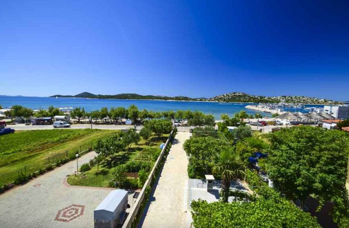 Image No.6-7 Bed Property for sale