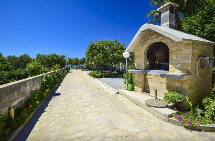 Image No.7-7 Bed Property for sale