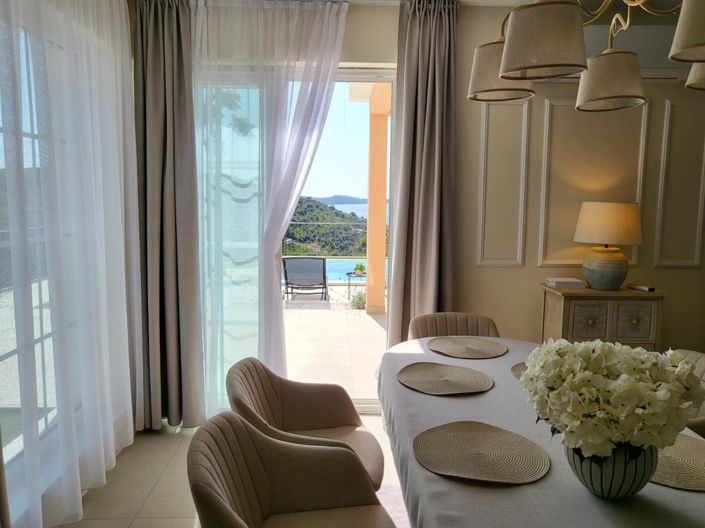 Image No.16-4 Bed Property for sale