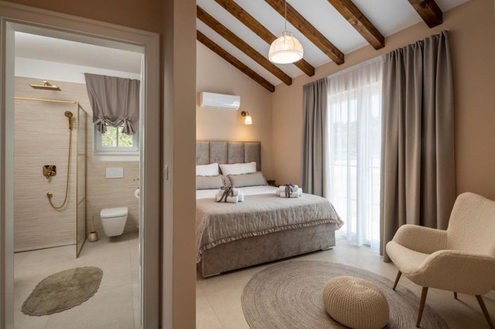 Image No.23-4 Bed Property for sale