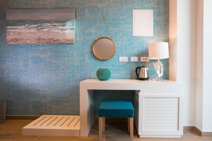 Image No.21-12 Bed Property for sale