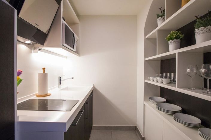 Image No.14-12 Bed Property for sale