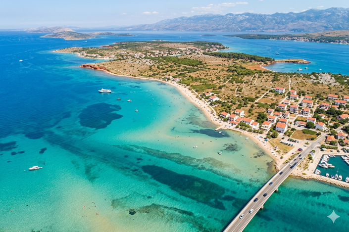 Image No.19-5 Bed Property for sale