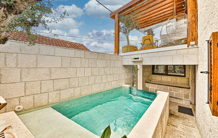 Image No.1-3 Bed Property for sale