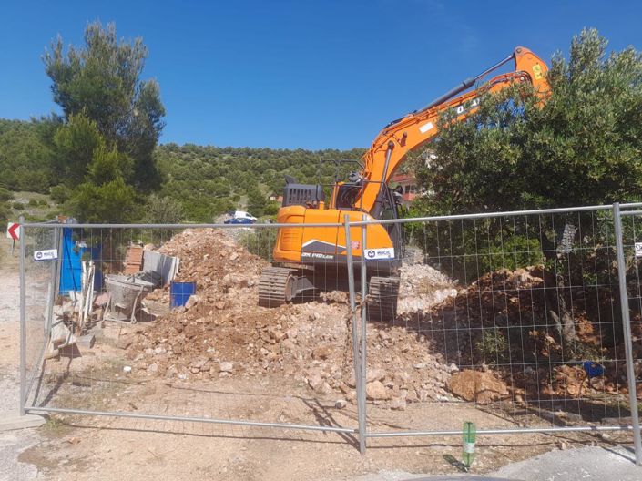 Image No.23-3 Bed Property for sale