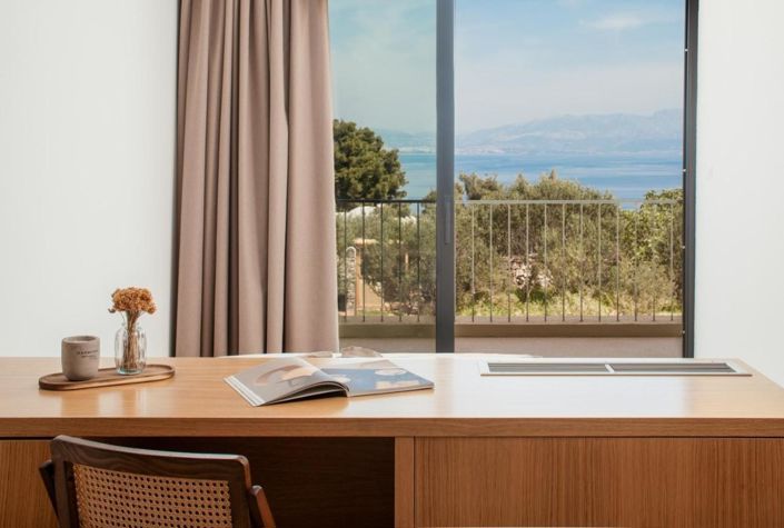 Image No.14-3 Bed Property for sale