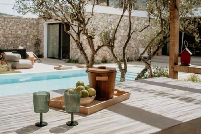 Image No.17-3 Bed Property for sale