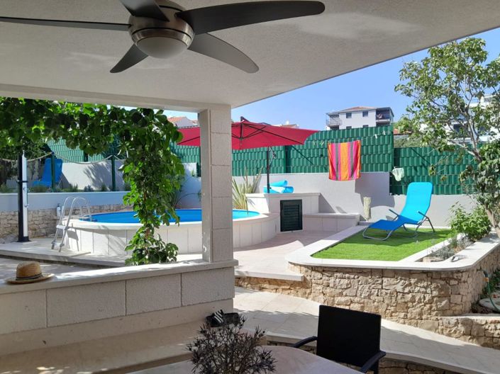 Image No.13-5 Bed Property for sale