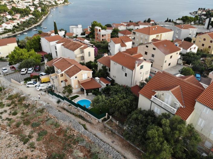 Image No.20-5 Bed Property for sale