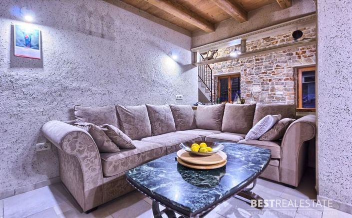 Image No.5-Propriété de 5 chambres à vendre à Hvar