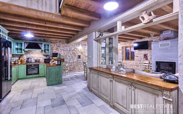 Image No.6-Propriété de 5 chambres à vendre à Hvar