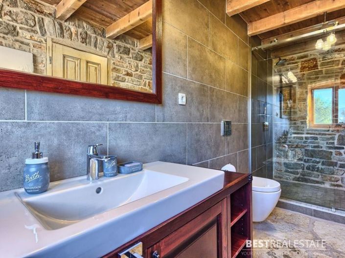 Image No.9-Propriété de 5 chambres à vendre à Hvar