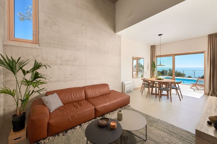 Image No.14-4 Bed Property for sale