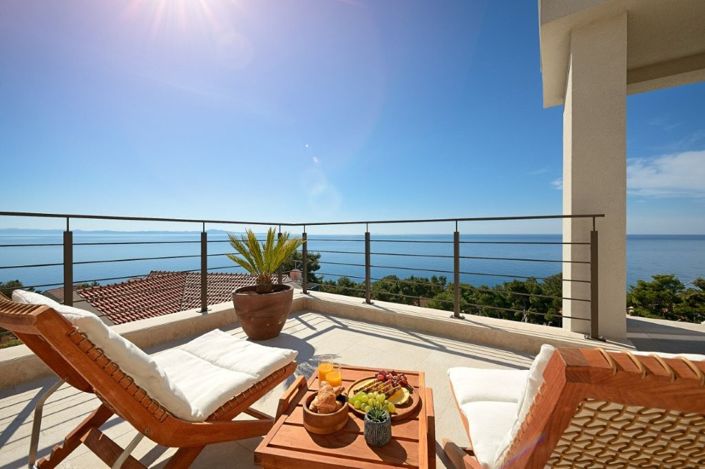 Image No.5-4 Bed Property for sale