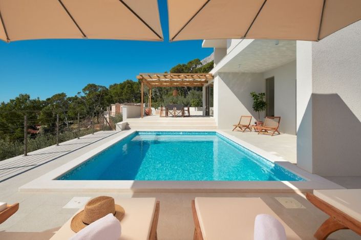 Image No.6-4 Bed Property for sale