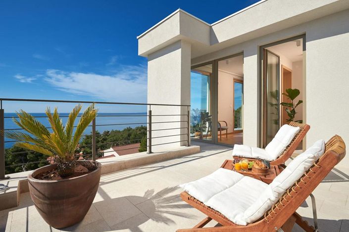 Image No.7-4 Bed Property for sale