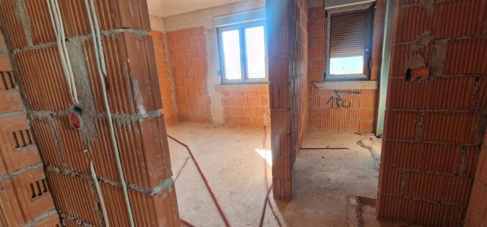 Image No.14-4 Bed Property for sale