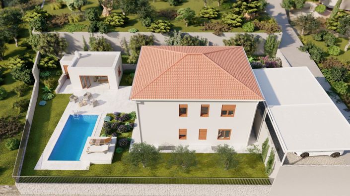 Image No.2-4 Bed Property for sale