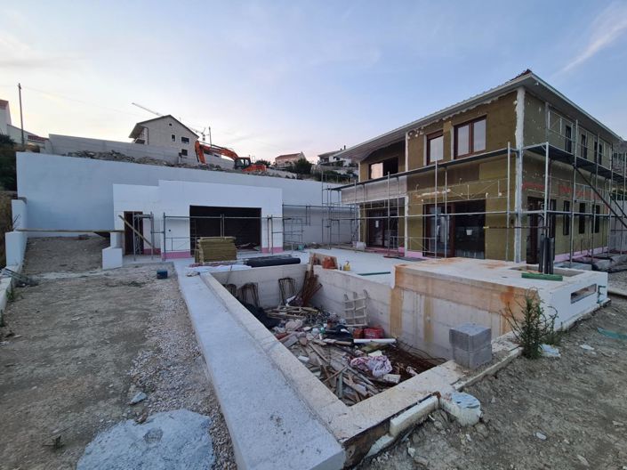 Image No.23-4 Bed Property for sale