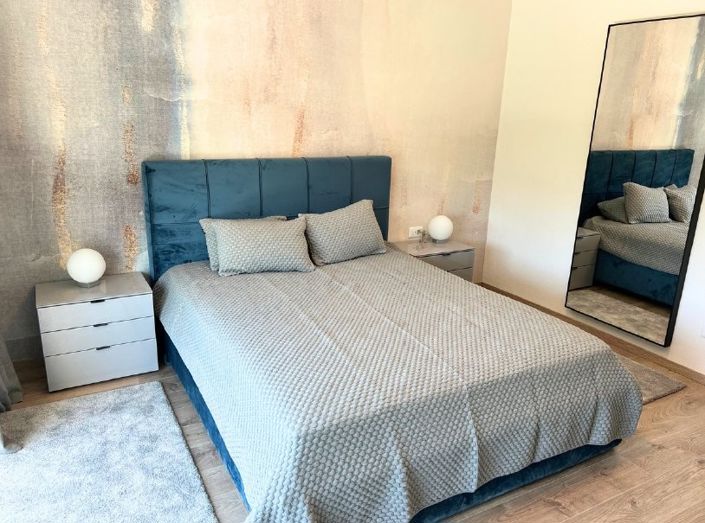 Image No.15-4 Bed Property for sale