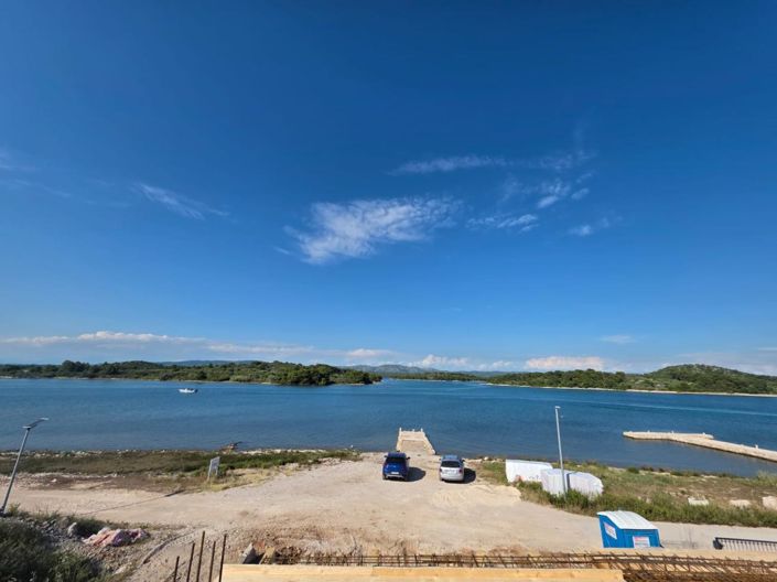 Image No.5-4 Bed Property for sale