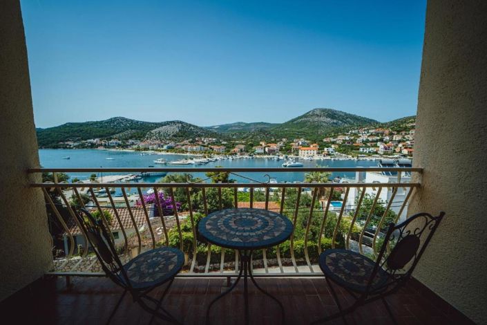 Image No.5-Propriété de 15 chambres à vendre à Seget