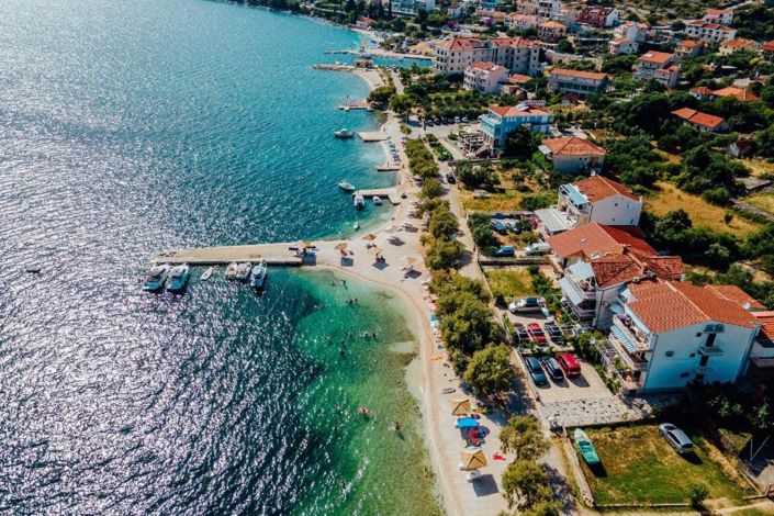 Image No.6-Propriété de 15 chambres à vendre à Seget