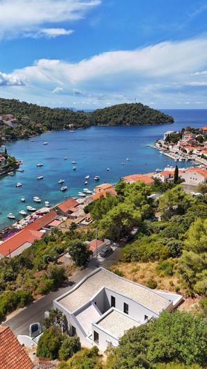 Image No.2-4 Bed Property for sale