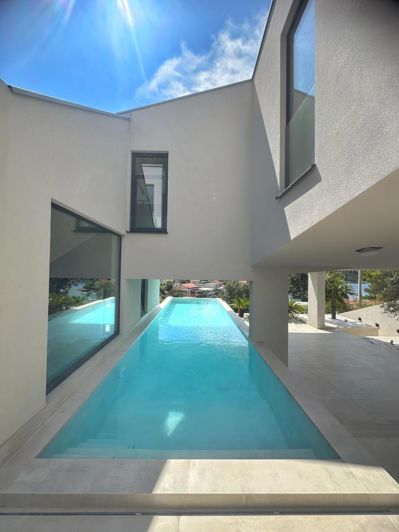 Image No.6-4 Bed Property for sale