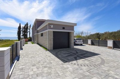 112472-490578