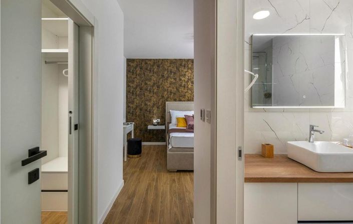 Image No.22-3 Bed Property for sale