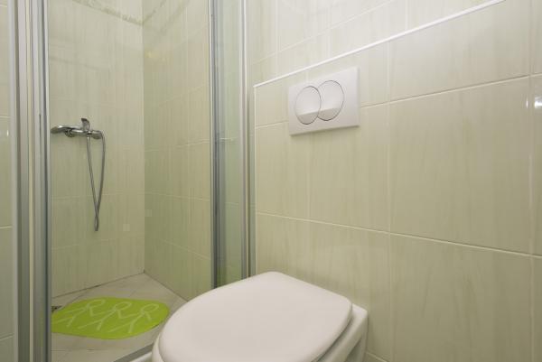 Image No.11-8 Bed Property for sale