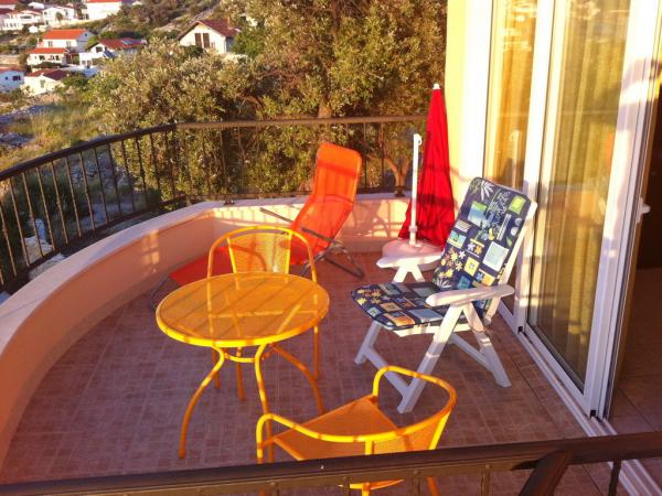 Image No.5-7 Bed Property for sale